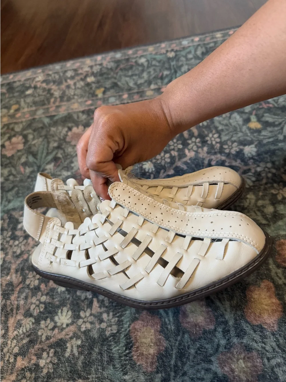 Women’s White Woven Leather Slingbacks size 9 - Picture 1 of 7